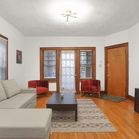 Comfy Apartment In Indianapolis Exterior photo