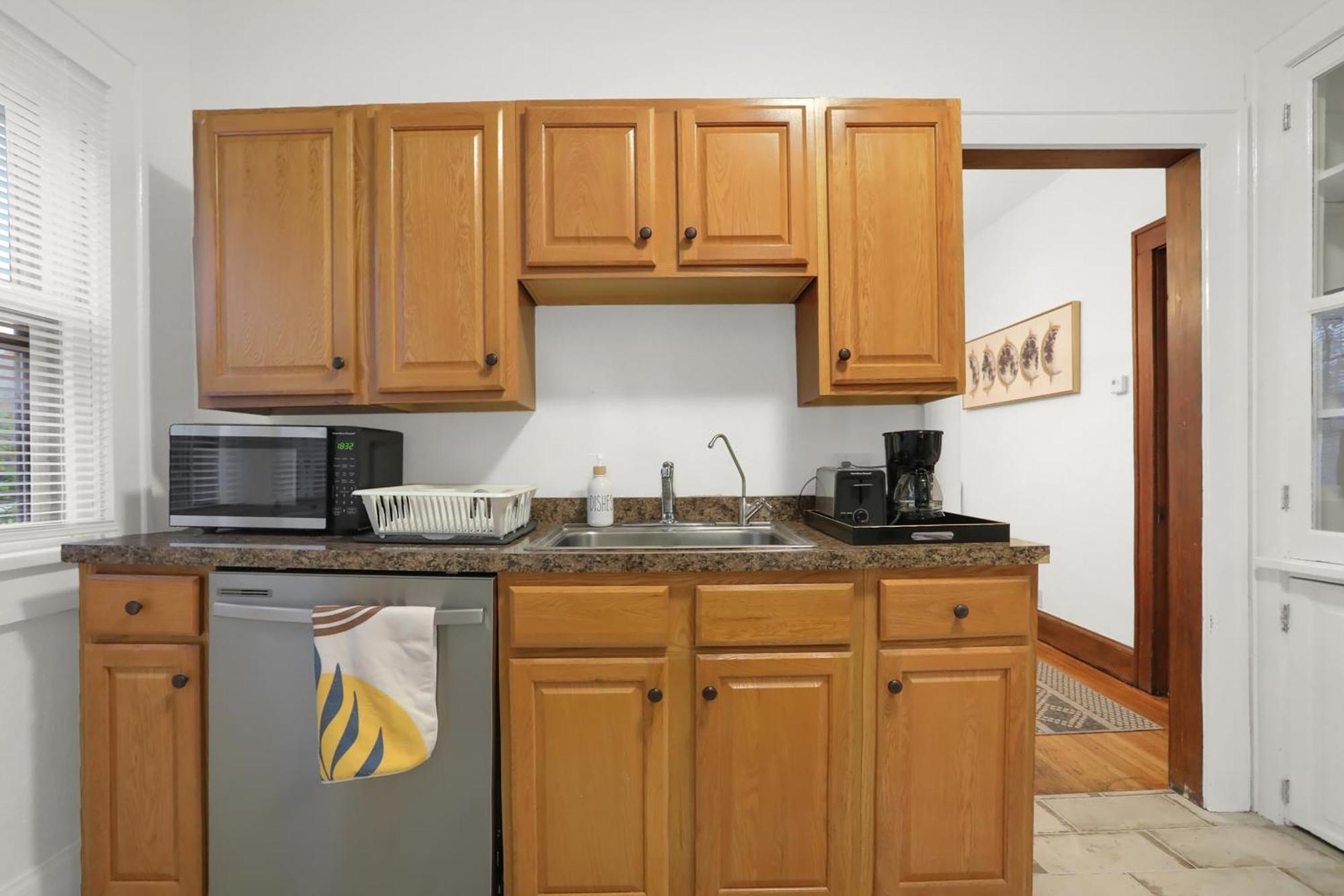 Comfy Apartment In Indianapolis Exterior photo